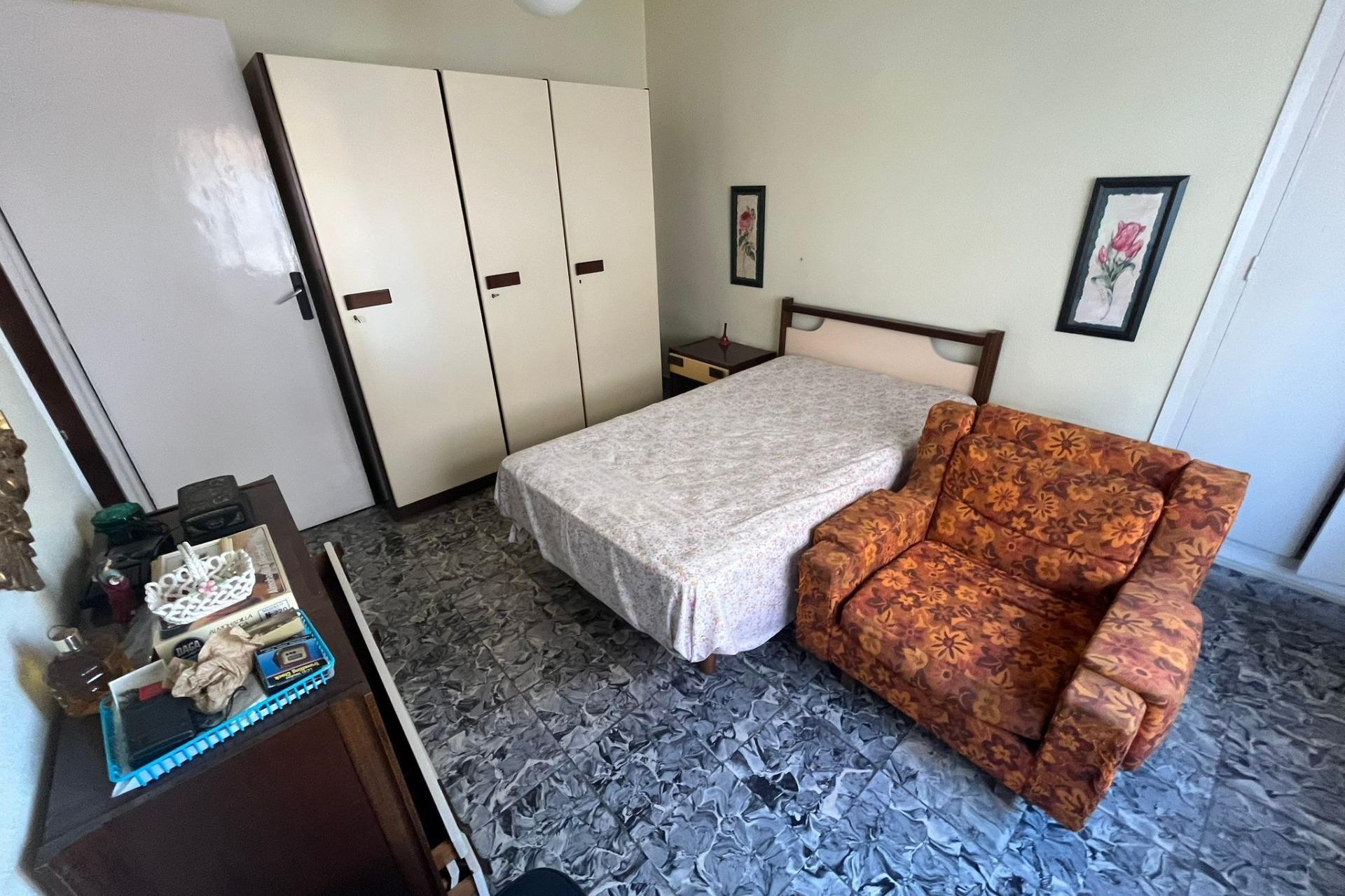 Återförsäljning - Apartment -
Alicante - Centro