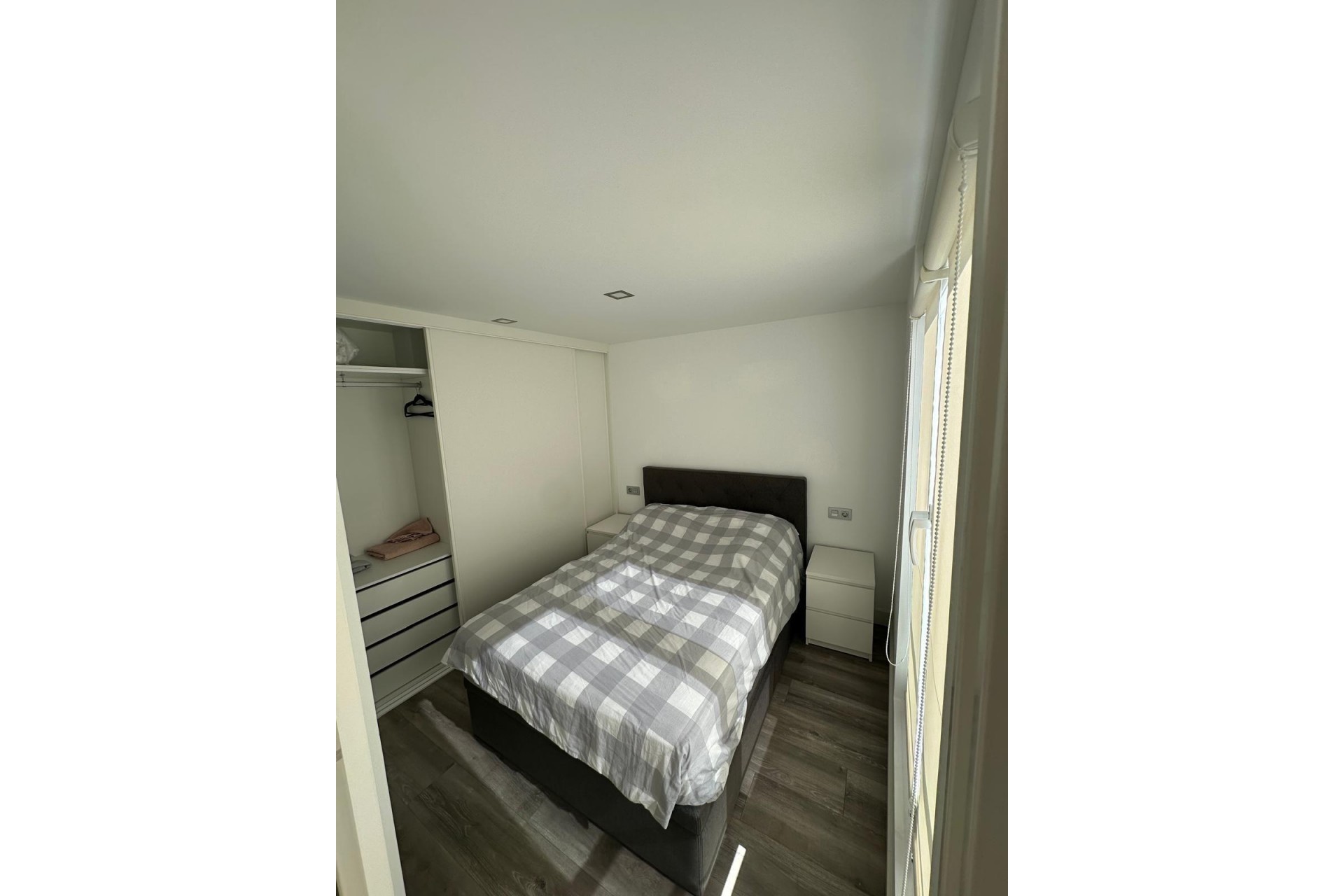 Återförsäljning - Apartment -
Alicante - La Albufereta