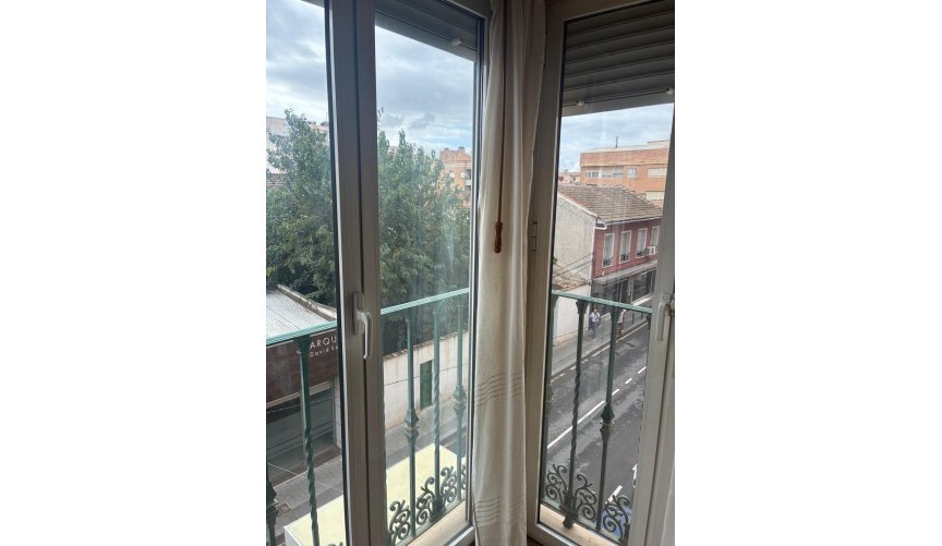 Återförsäljning - Apartment -
Almoradí - centro