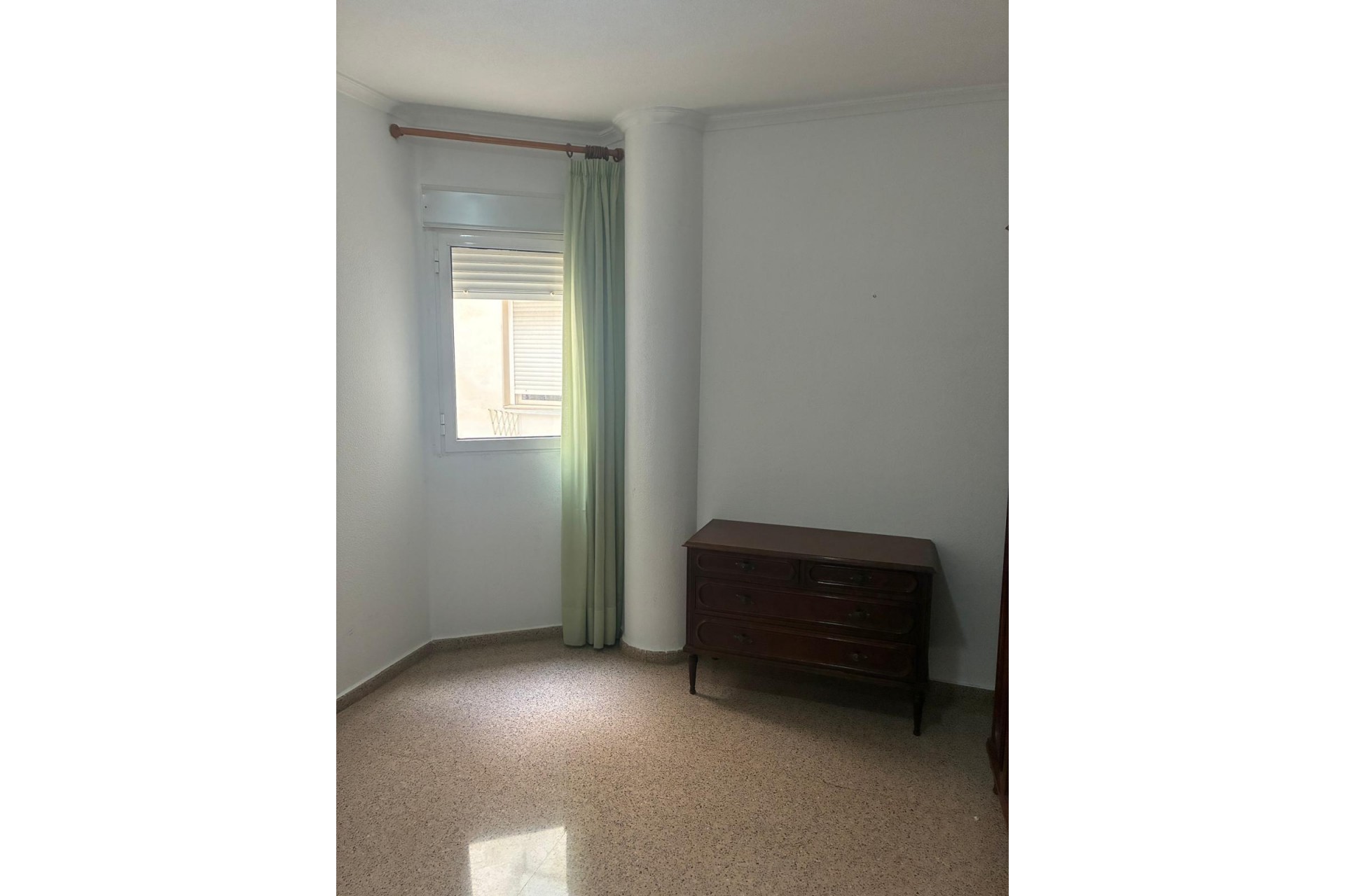 Återförsäljning - Apartment -
Almoradí - centro