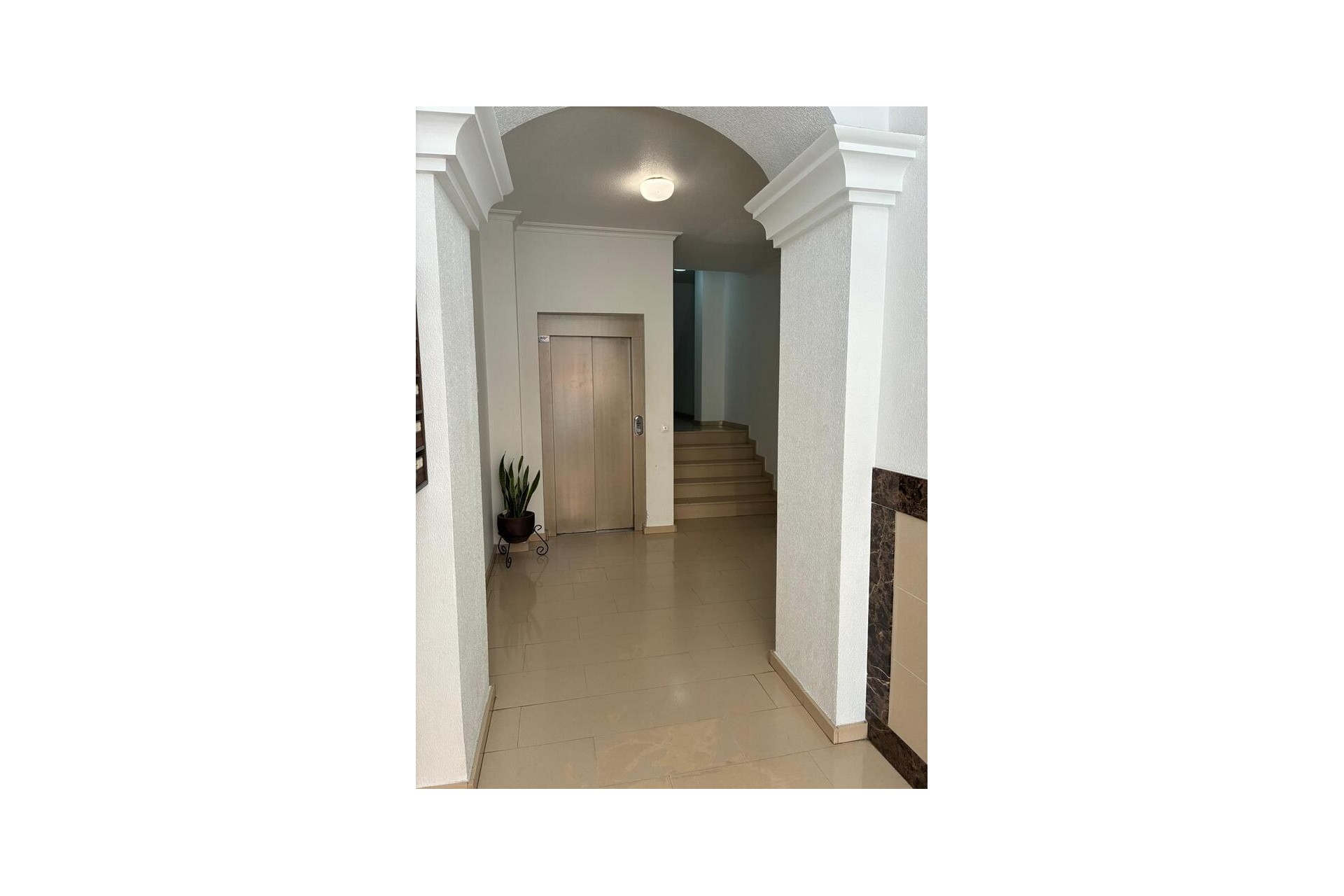 Återförsäljning - Apartment -
Almoradí - Costa Blanca