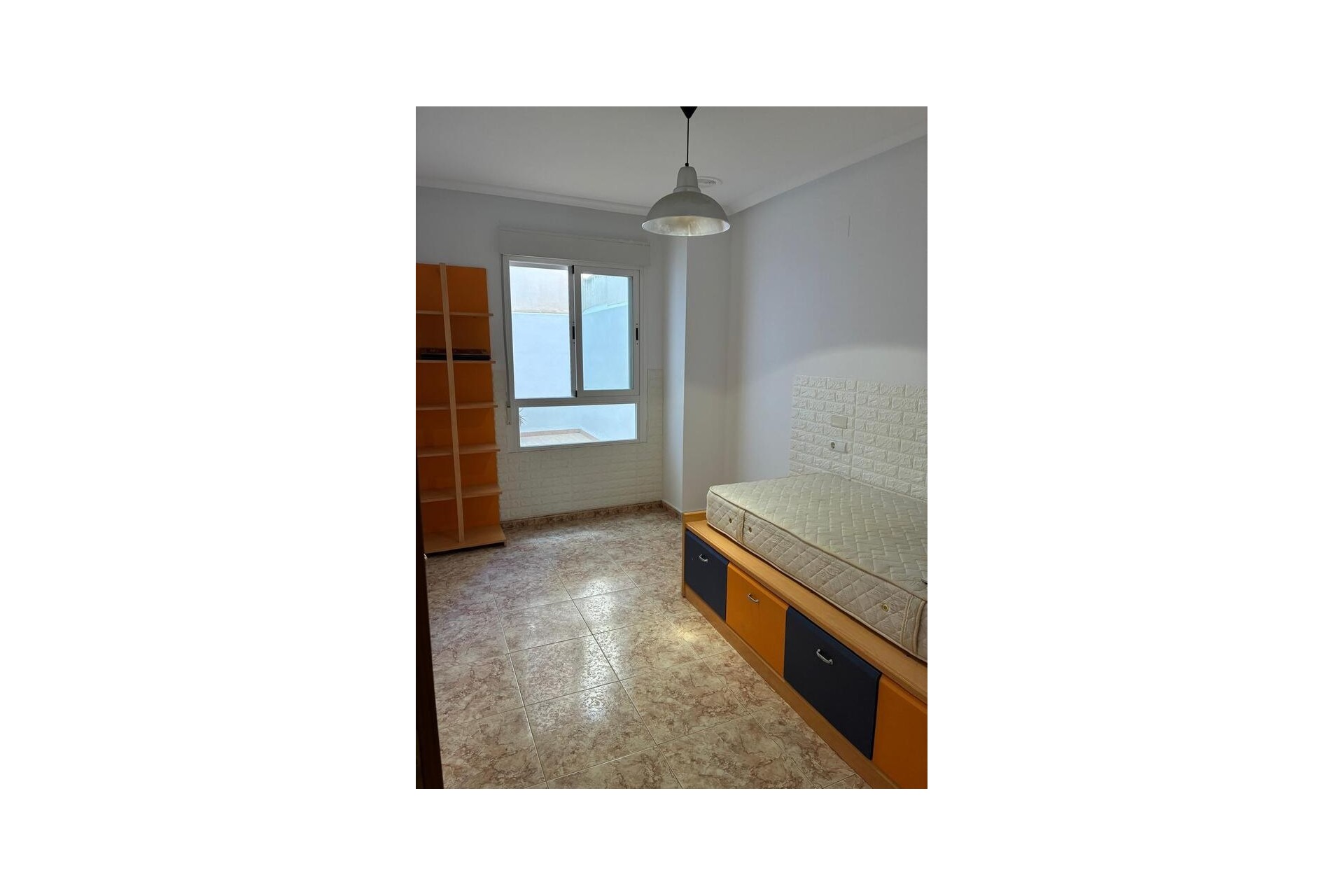 Återförsäljning - Apartment -
Almoradí - Costa Blanca