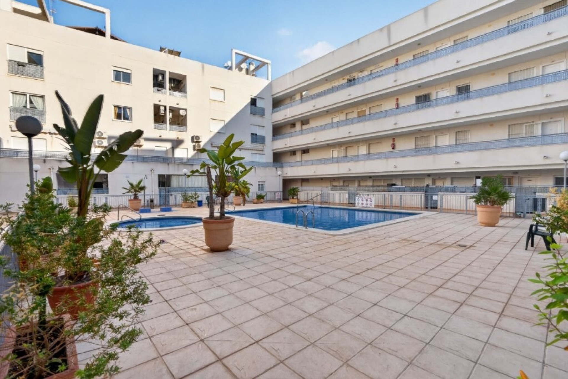 Återförsäljning - Apartment -
Almoradí - Costa Blanca