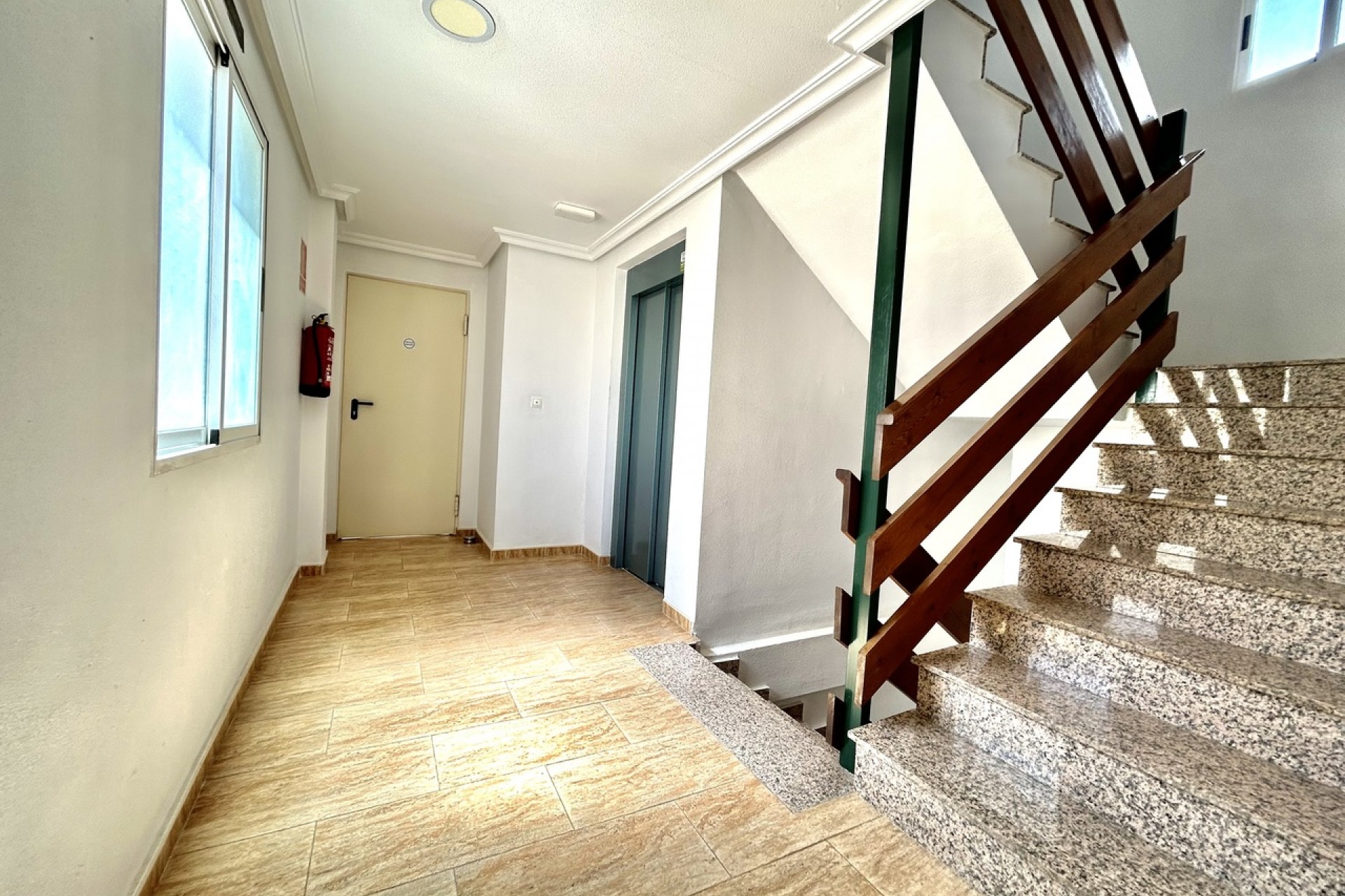 Återförsäljning - Apartment -
Almoradí - Inland