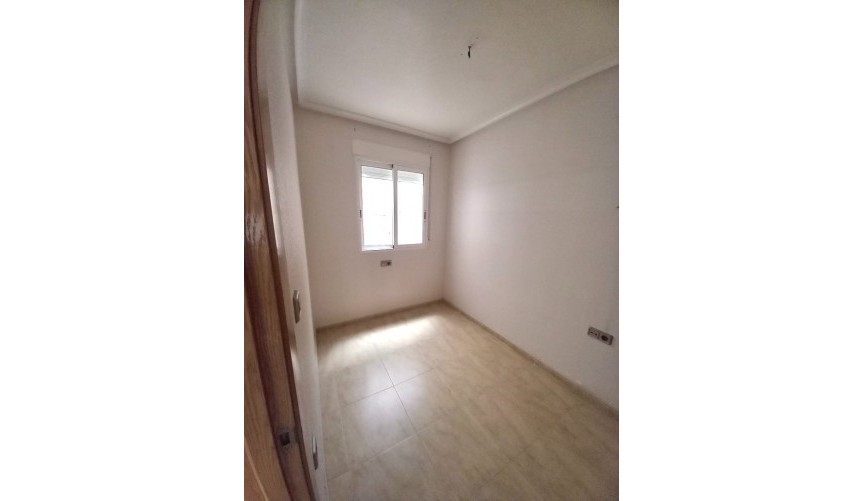 Återförsäljning - Apartment -
Almoradí - Inland