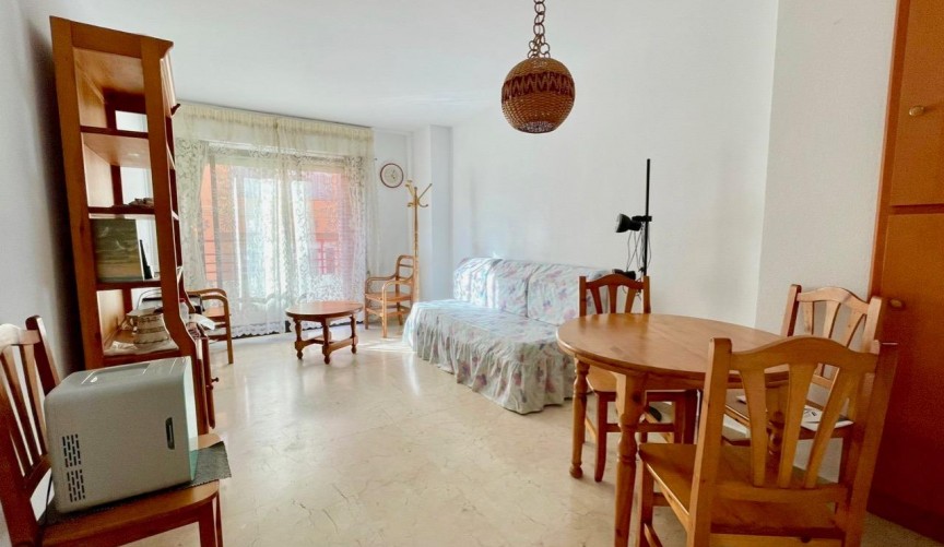 Återförsäljning - Apartment -
Benidorm - Centro