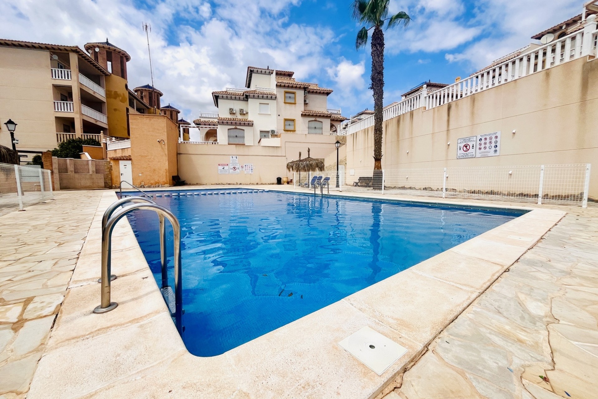 Återförsäljning - Apartment -
Cabo Roig - Costa Blanca