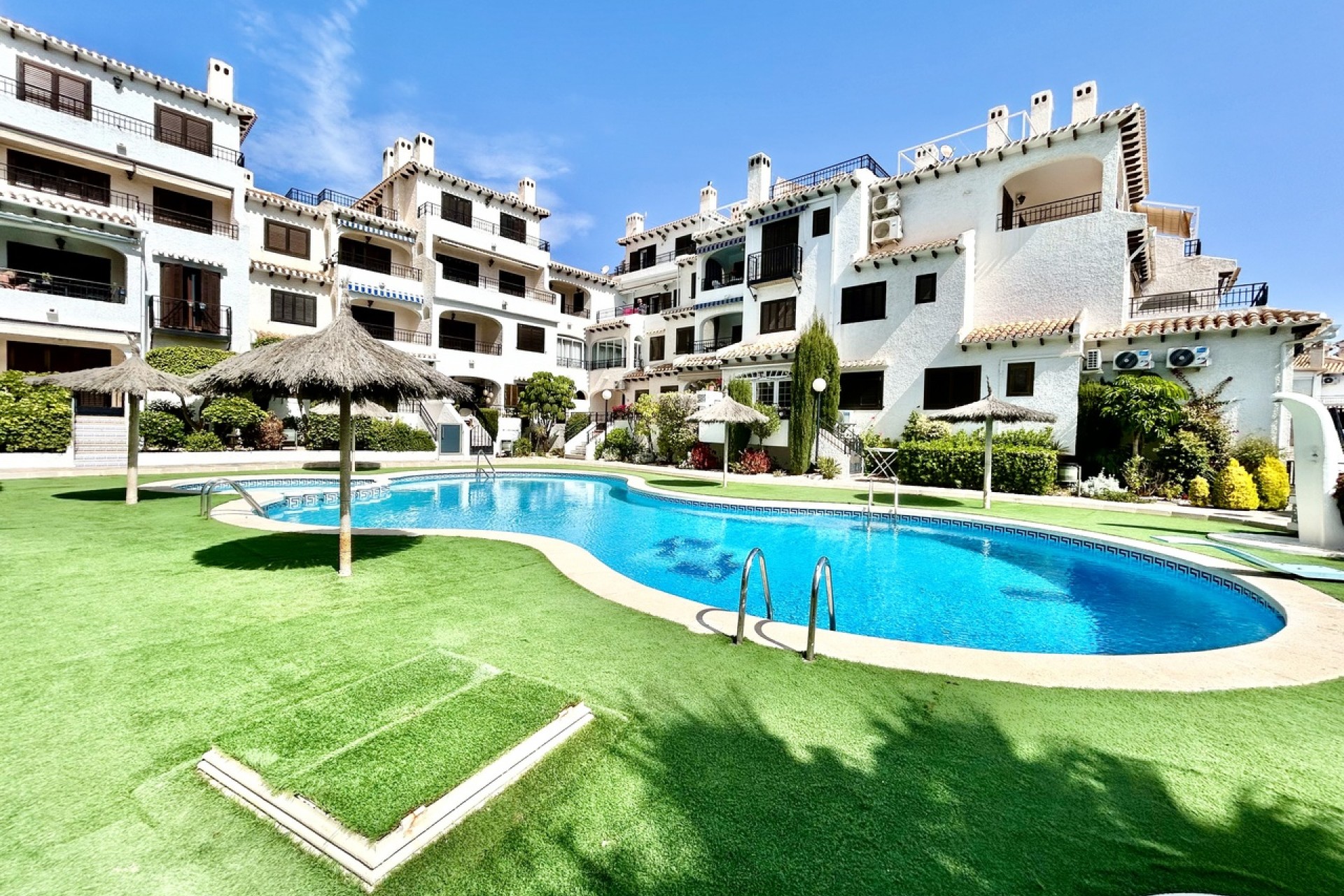 Återförsäljning - Apartment -
Cabo Roig - Costa Blanca