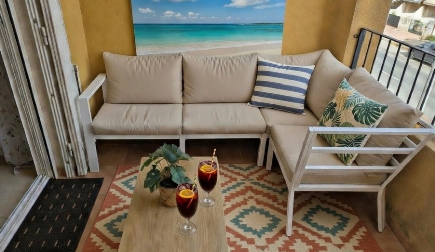 Återförsäljning - Apartment -
Daya Nueva - Costa Blanca