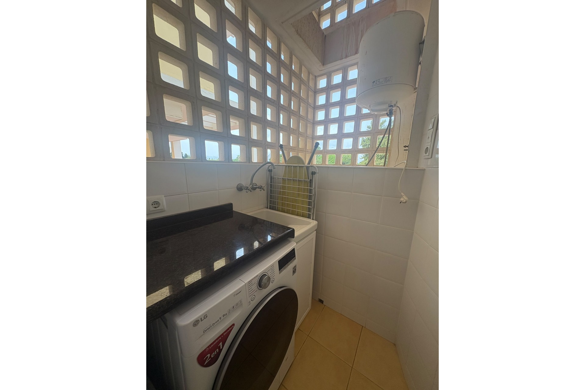 Återförsäljning - Apartment -
Denia - Costa Blanca