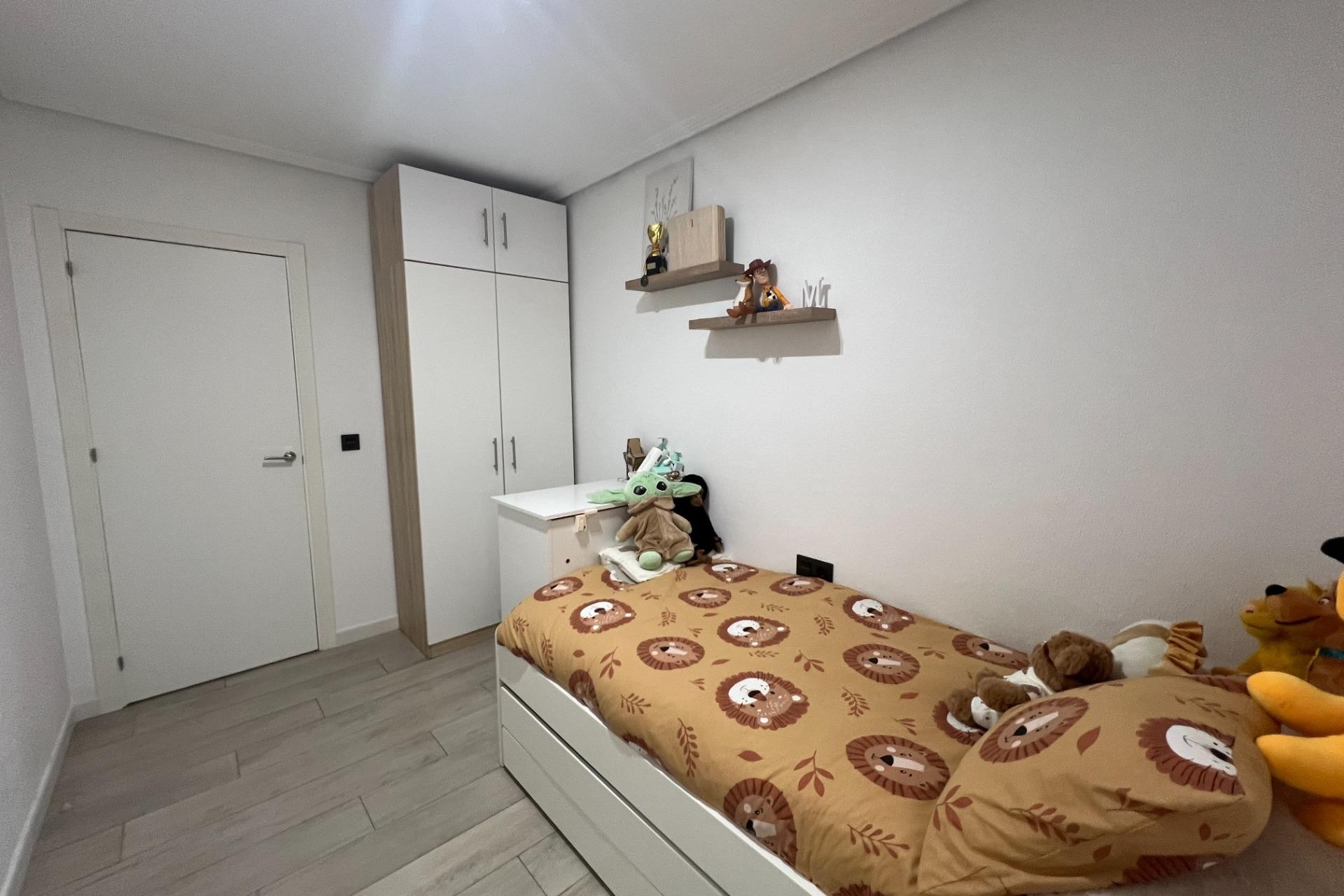 Återförsäljning - Apartment -
Dolores - Comunidad Valenciana