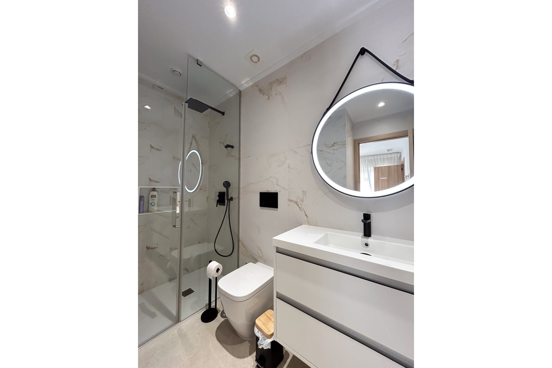 Återförsäljning - Apartment -
El Raso - Costa Blanca