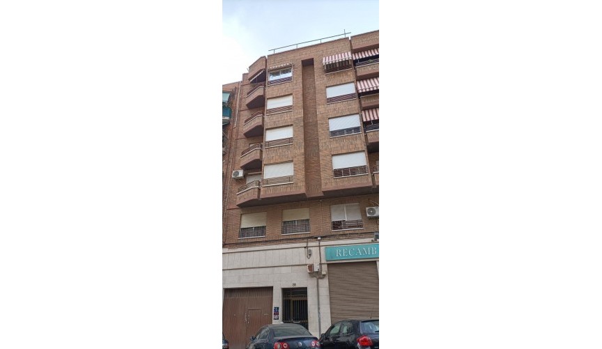 Återförsäljning - Apartment -
Elche - Corte Ingles