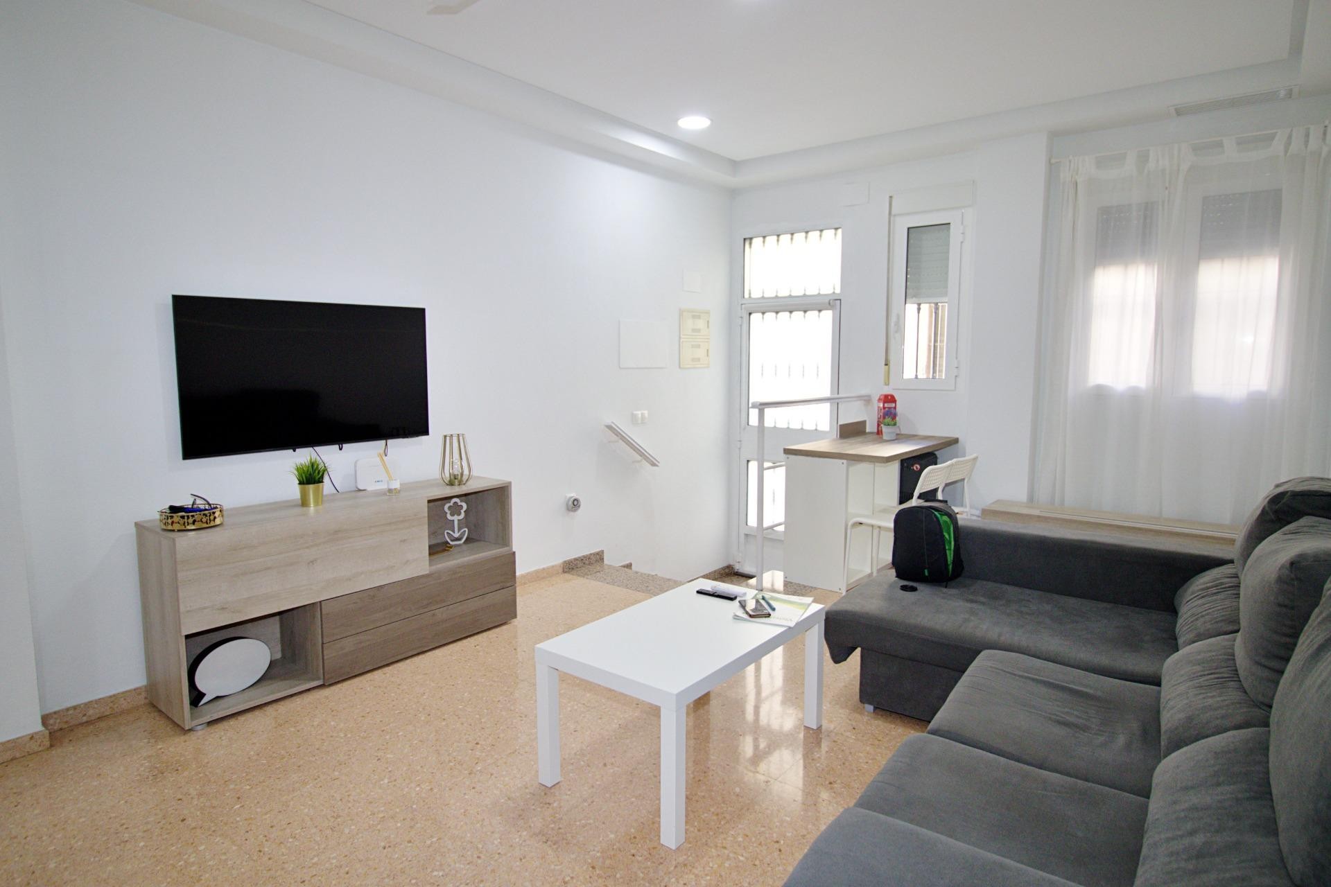 Återförsäljning - Apartment -
Elche - Plaza Madrid