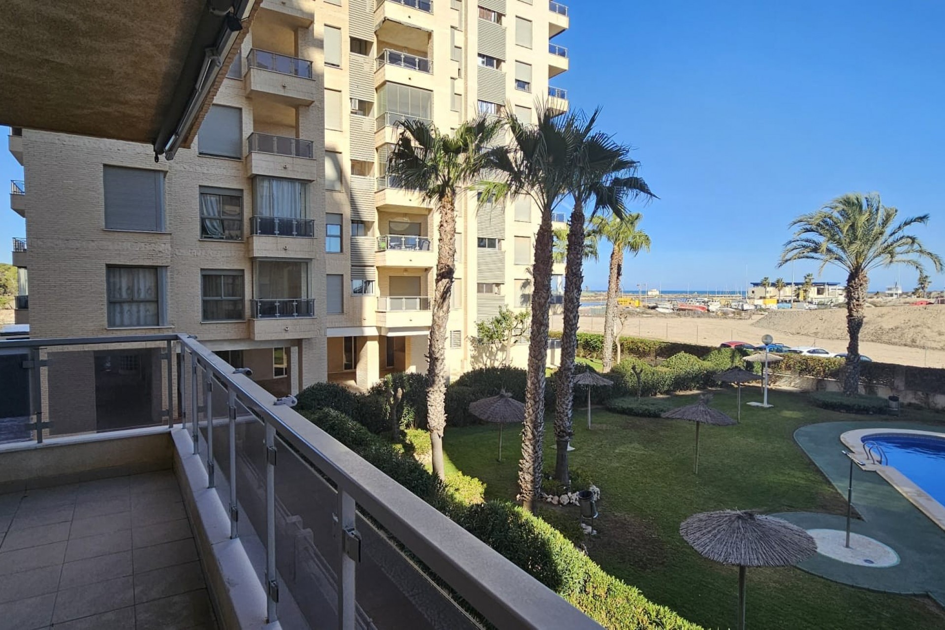 Återförsäljning - Apartment -
Guardamar del Segura - Costa Blanca