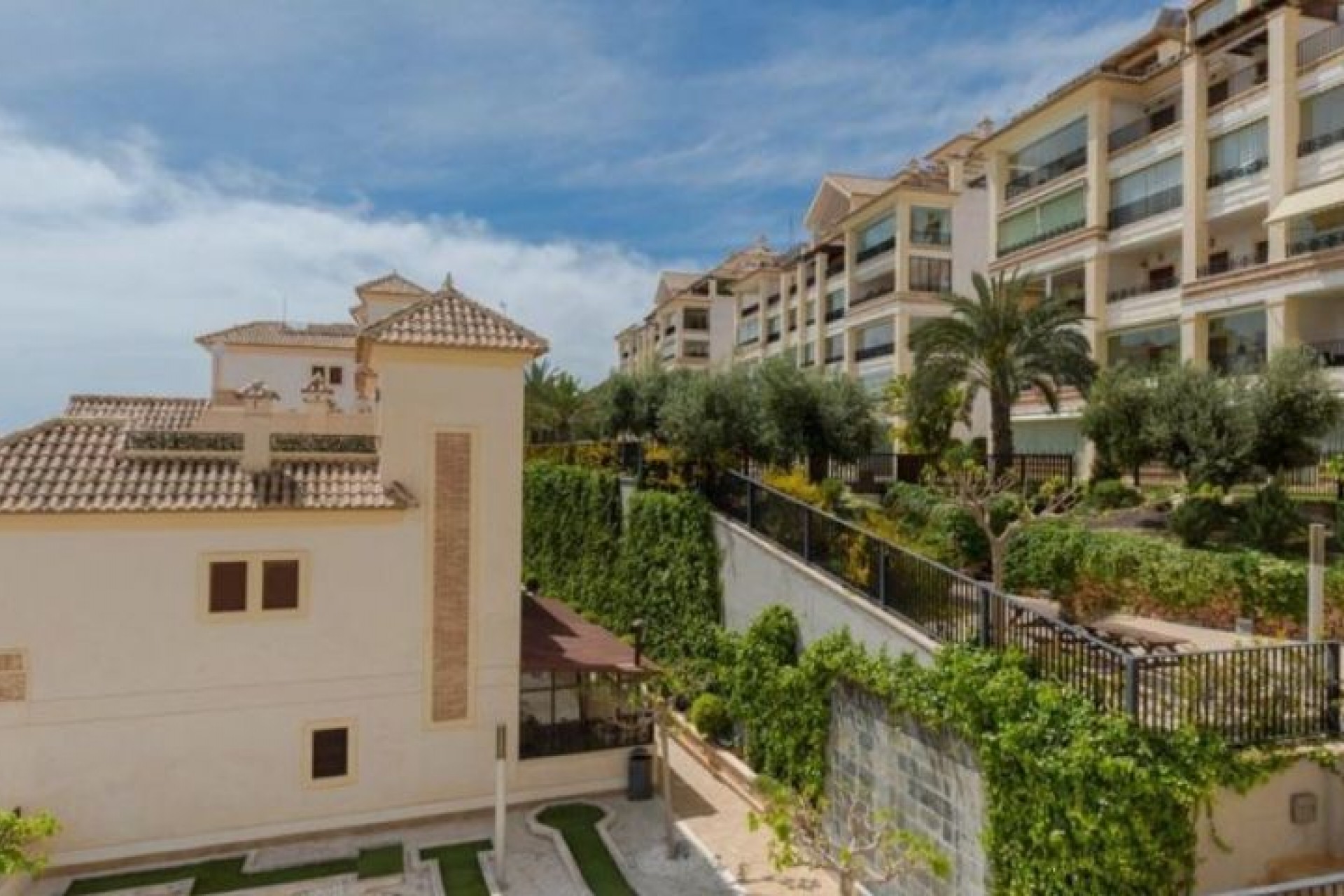 Återförsäljning - Apartment -
Guardamar del Segura - Costa Blanca