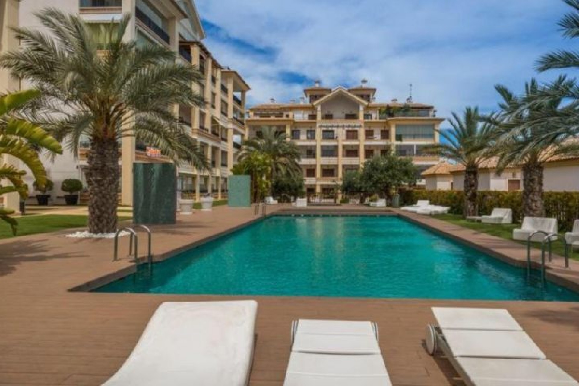 Återförsäljning - Apartment -
Guardamar del Segura - Costa Blanca