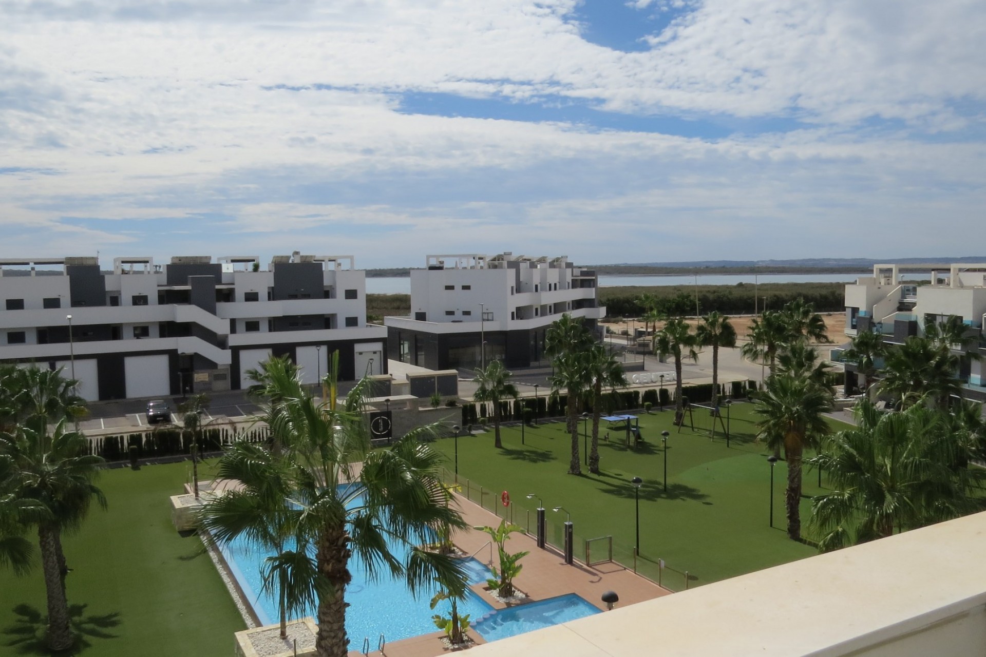 Återförsäljning - Apartment -
Guardamar del Segura - Costa Blanca