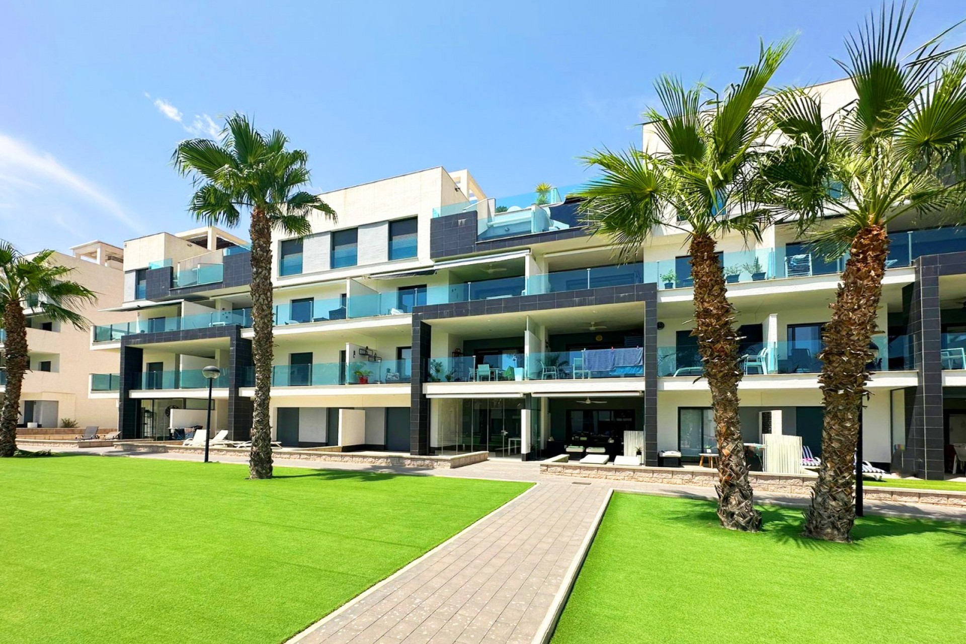 Återförsäljning - Apartment -
Guardamar del Segura - Costa Blanca