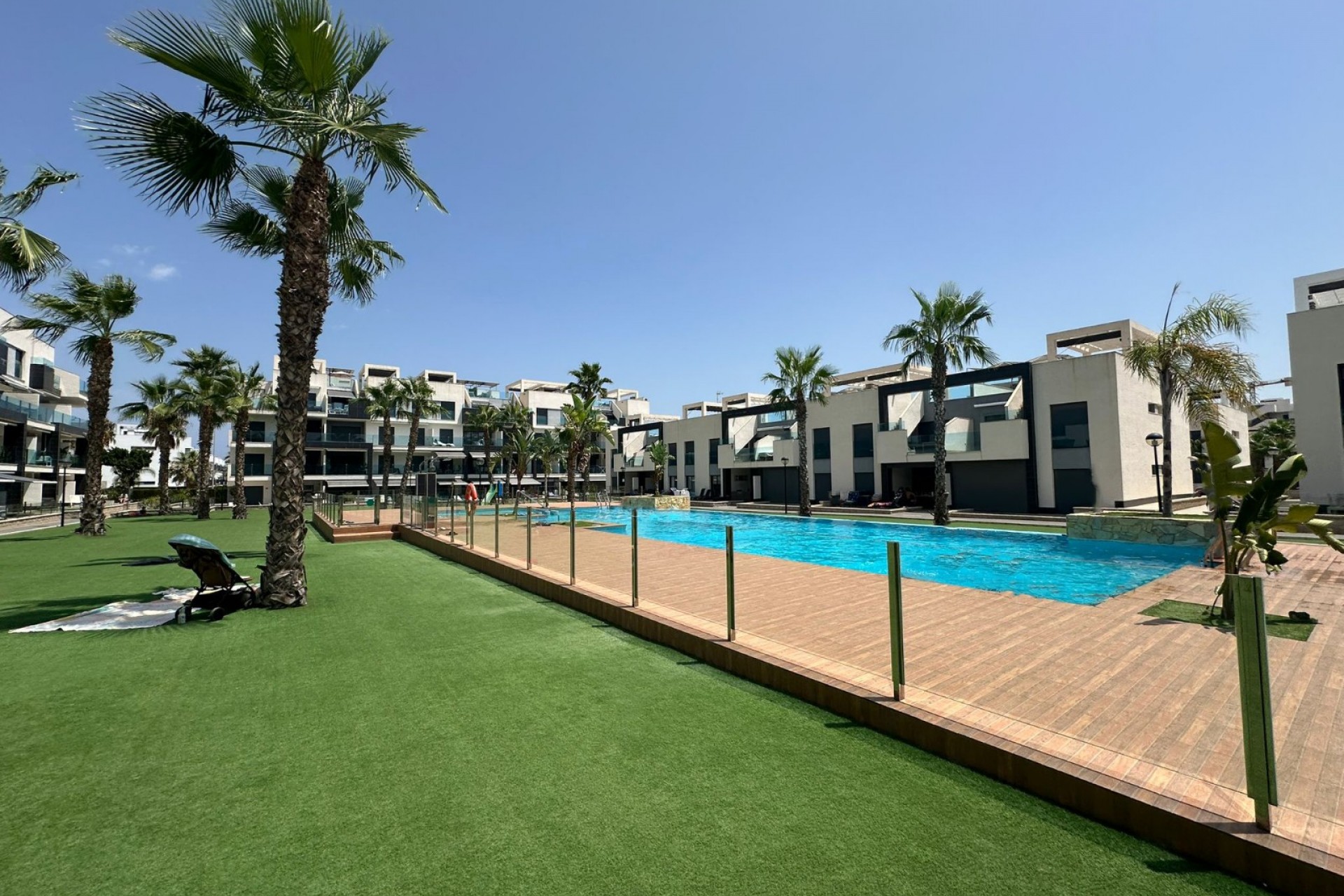 Återförsäljning - Apartment -
Guardamar del Segura - Costa Blanca