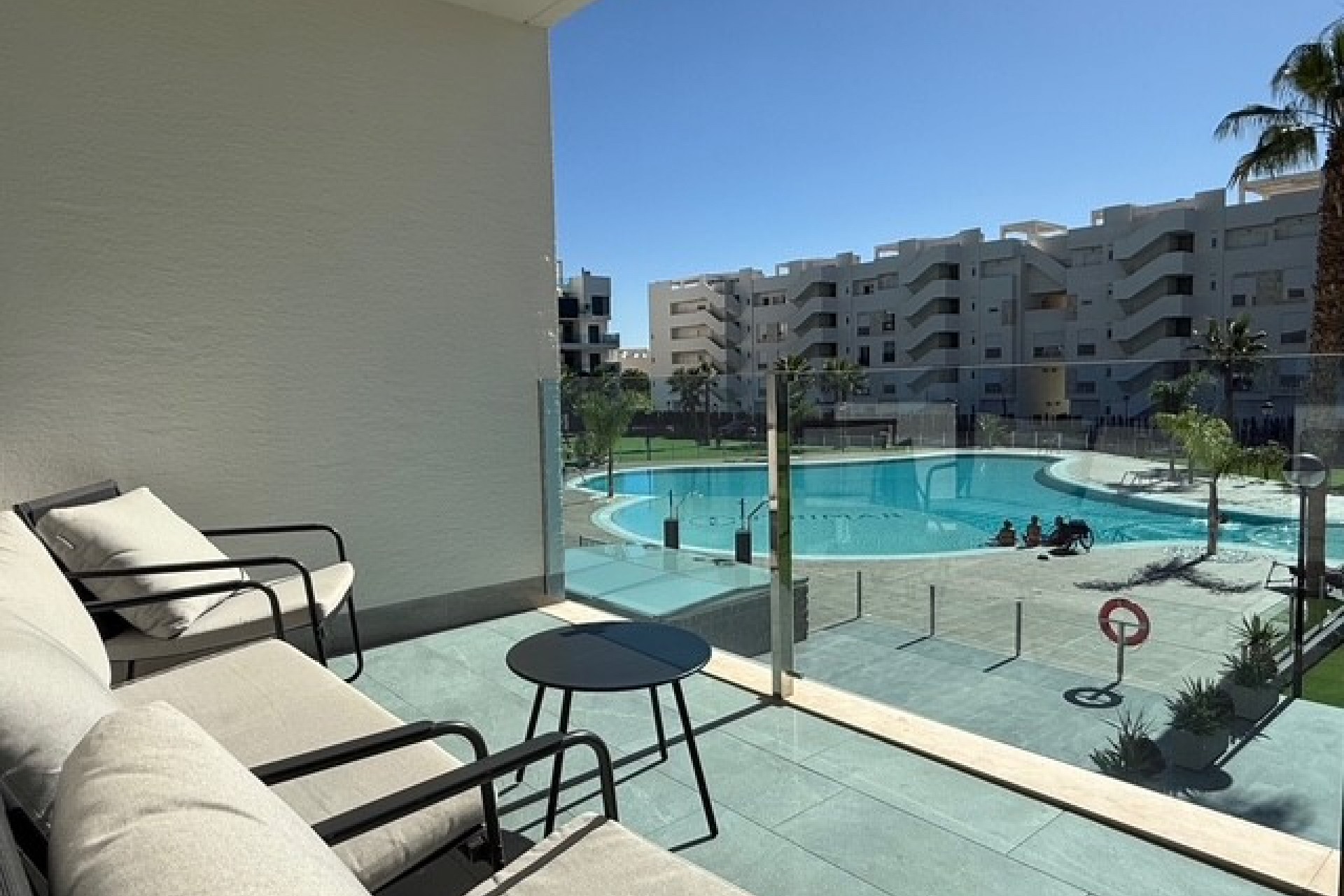 Återförsäljning - Apartment -
Guardamar del Segura - Costa Blanca