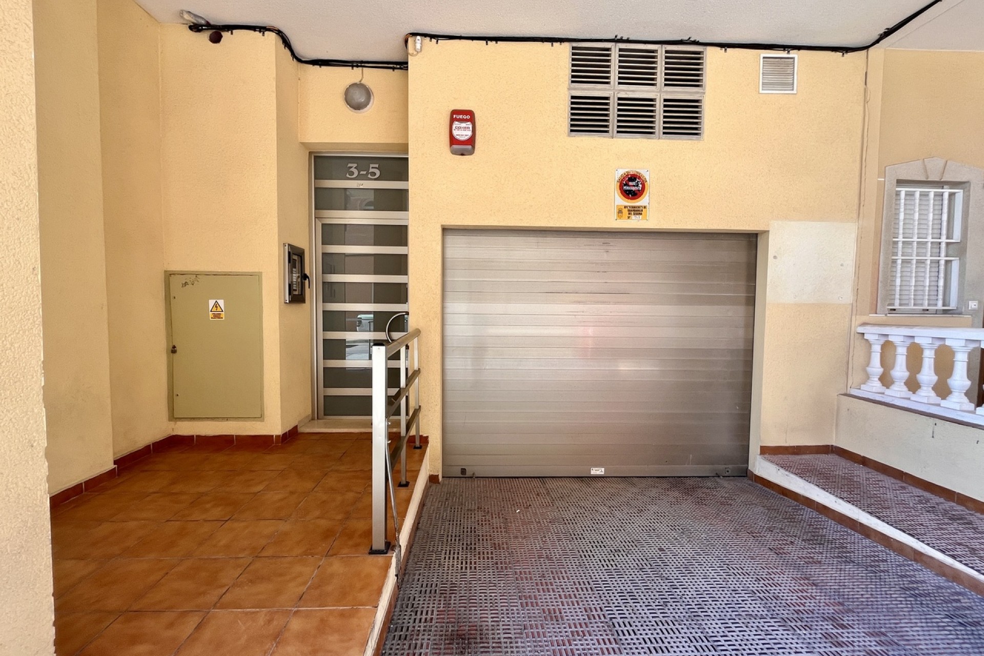 Återförsäljning - Apartment -
Guardamar del Segura - Costa Blanca