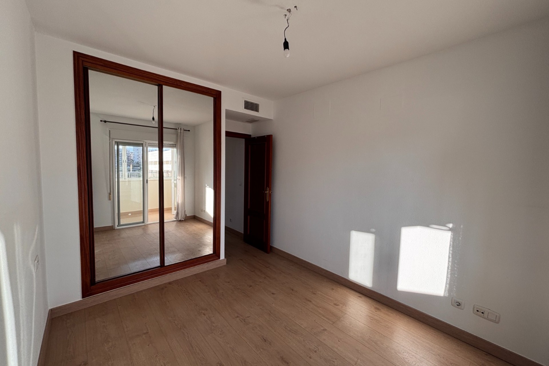 Återförsäljning - Apartment -
Guardamar del Segura - Costa Blanca