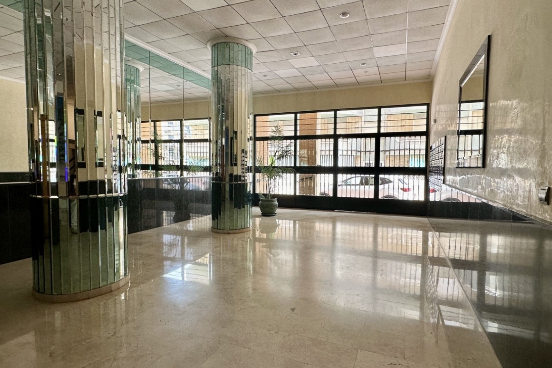 Återförsäljning - Apartment -
Guardamar del Segura - Costa Blanca