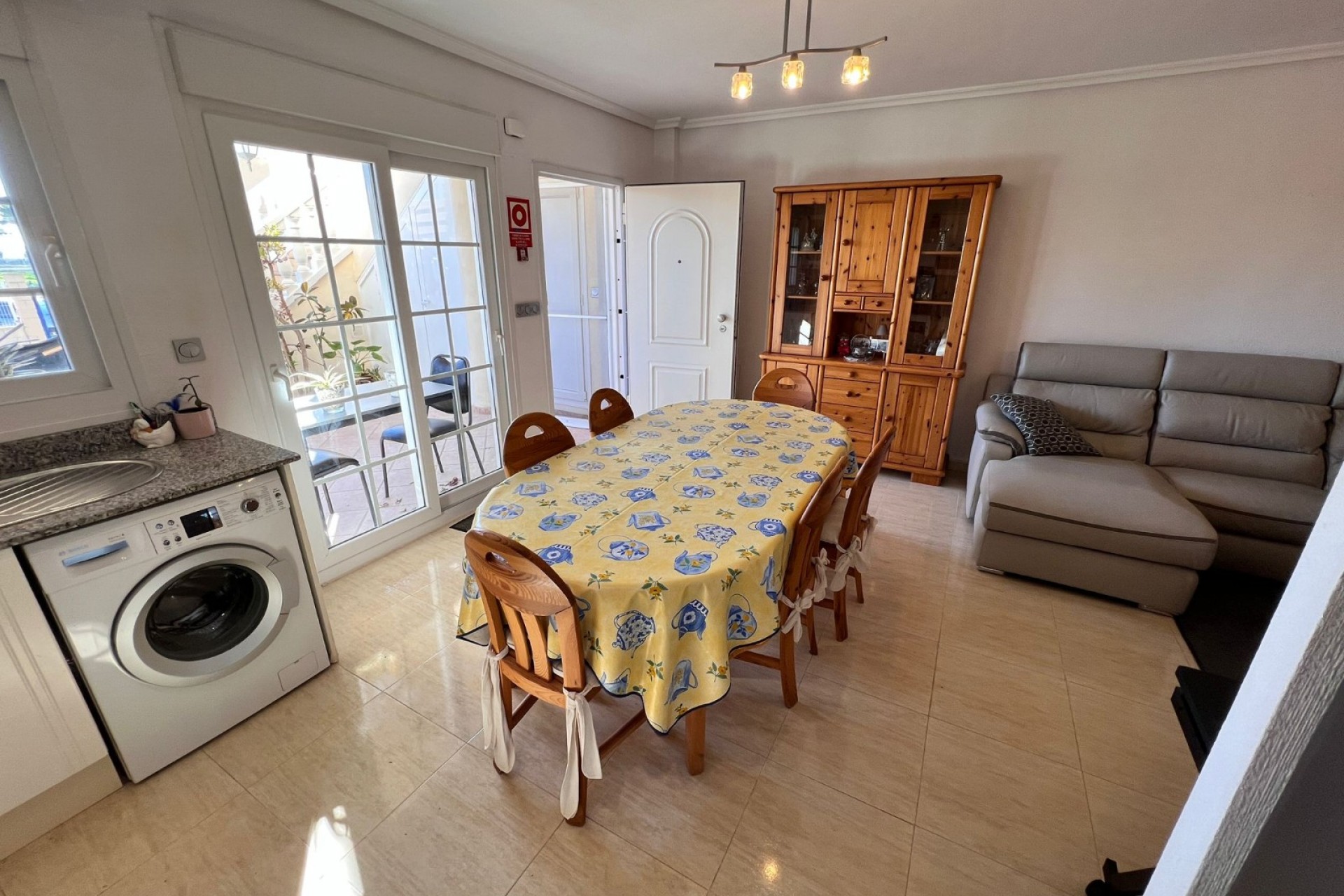 Återförsäljning - Apartment -
Guardamar del Segura - Costa Blanca