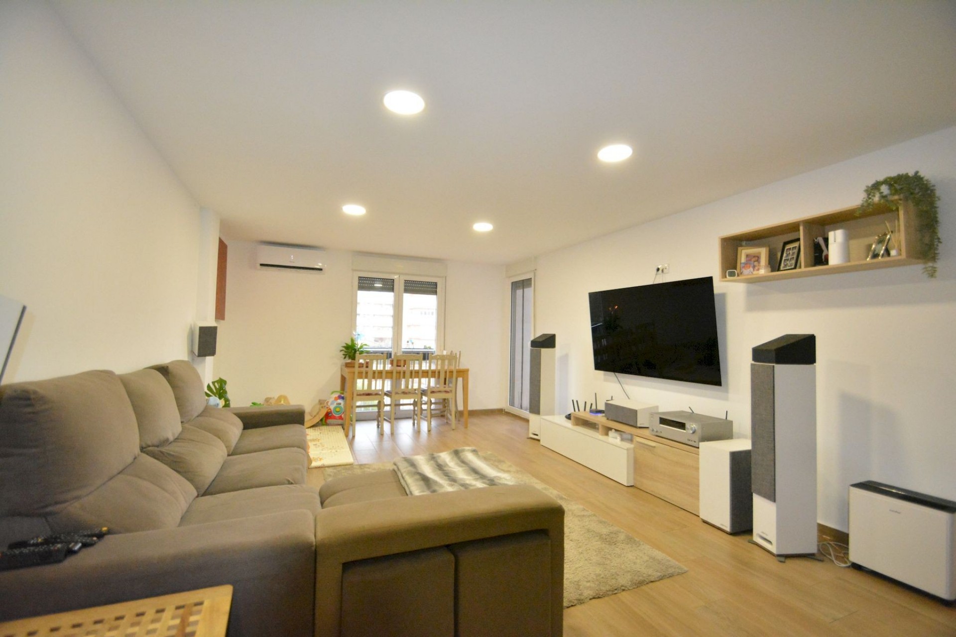 Återförsäljning - Apartment -
Guardamar del Segura - Costa Blanca