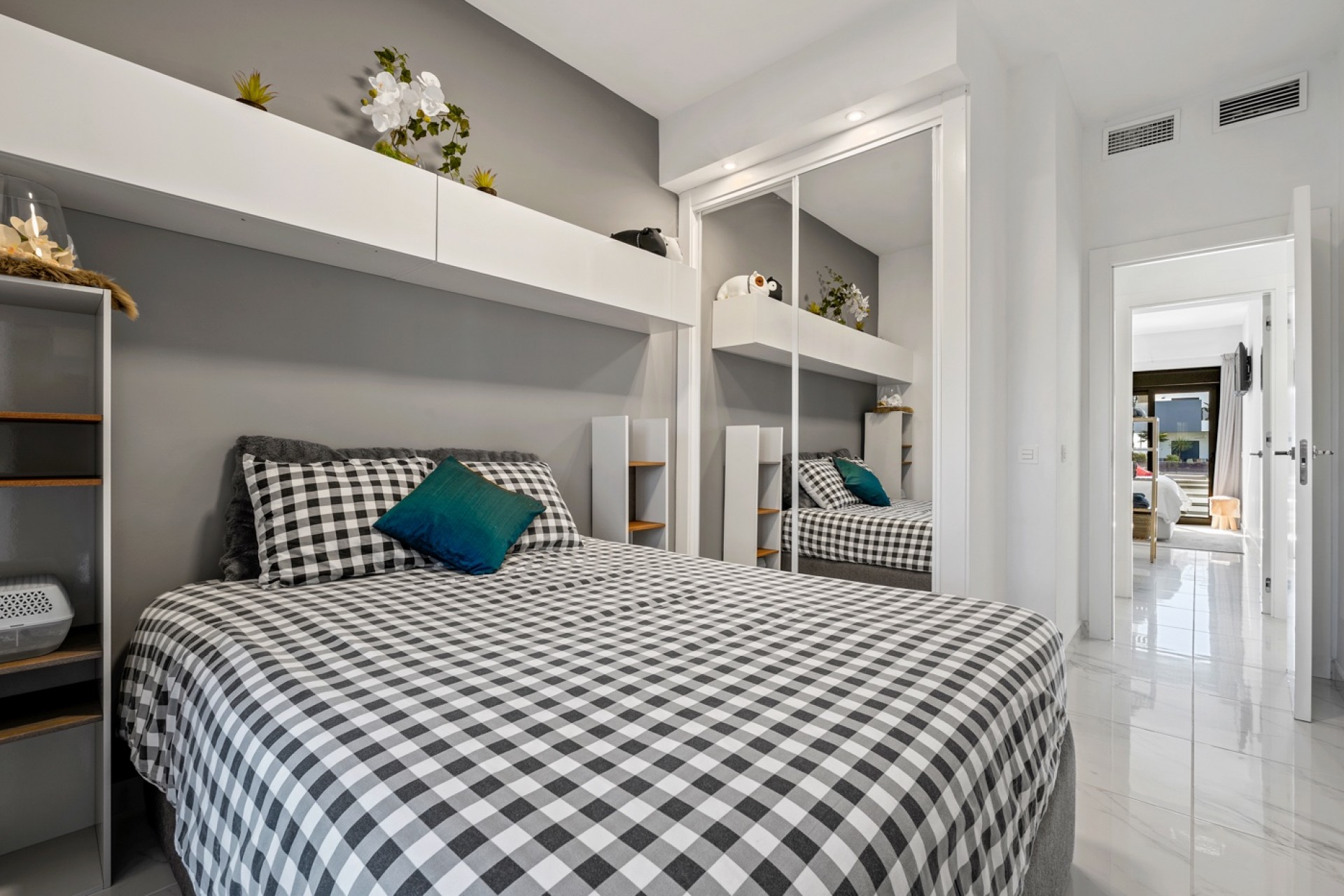 Återförsäljning - Apartment -
Guardamar del Segura - Costa Blanca