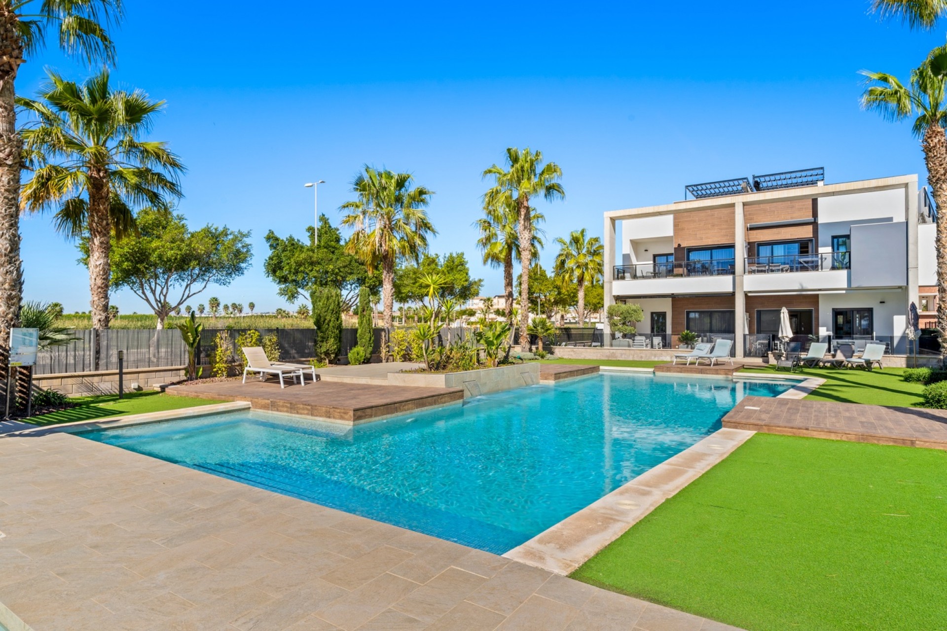 Återförsäljning - Apartment -
Guardamar del Segura - Costa Blanca