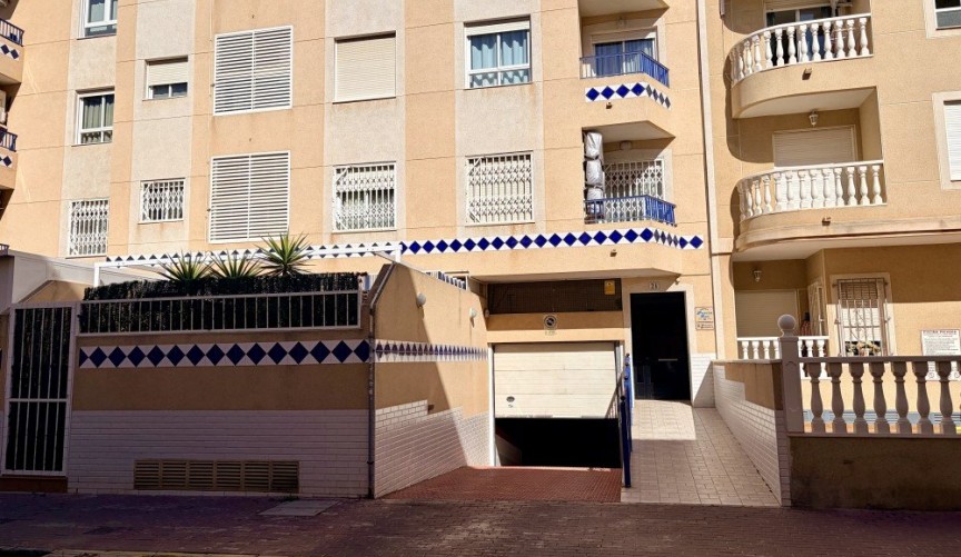 Återförsäljning - Apartment -
Guardamar del Segura - Costa Blanca
