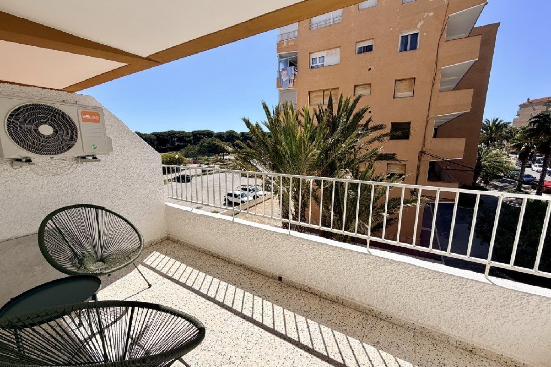 Återförsäljning - Apartment -
Guardamar del Segura - Costa Blanca
