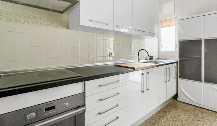 Återförsäljning - Apartment -
Guardamar del Segura - Costa Blanca
