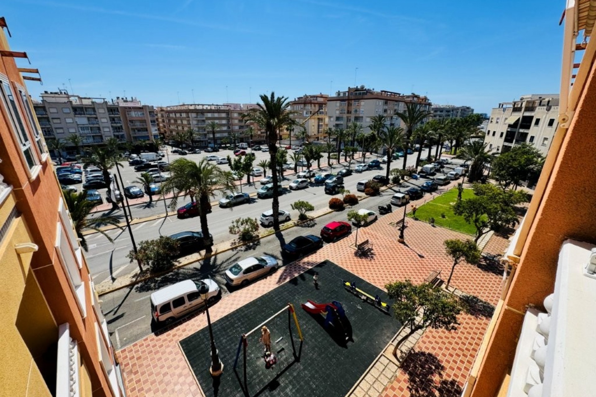 Återförsäljning - Apartment -
Guardamar del Segura - Costa Blanca