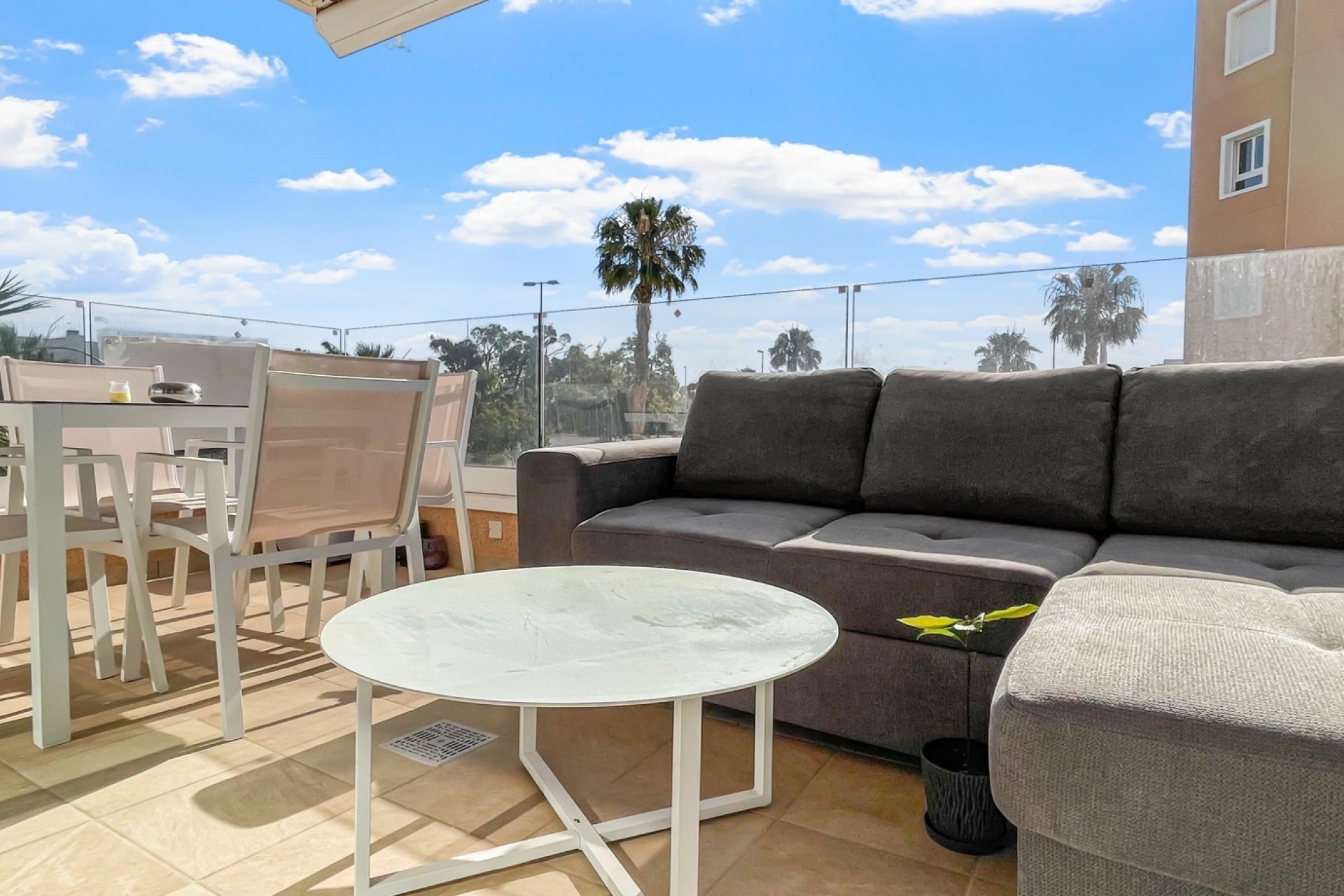 Återförsäljning - Apartment -
Guardamar del Segura - Costa Blanca