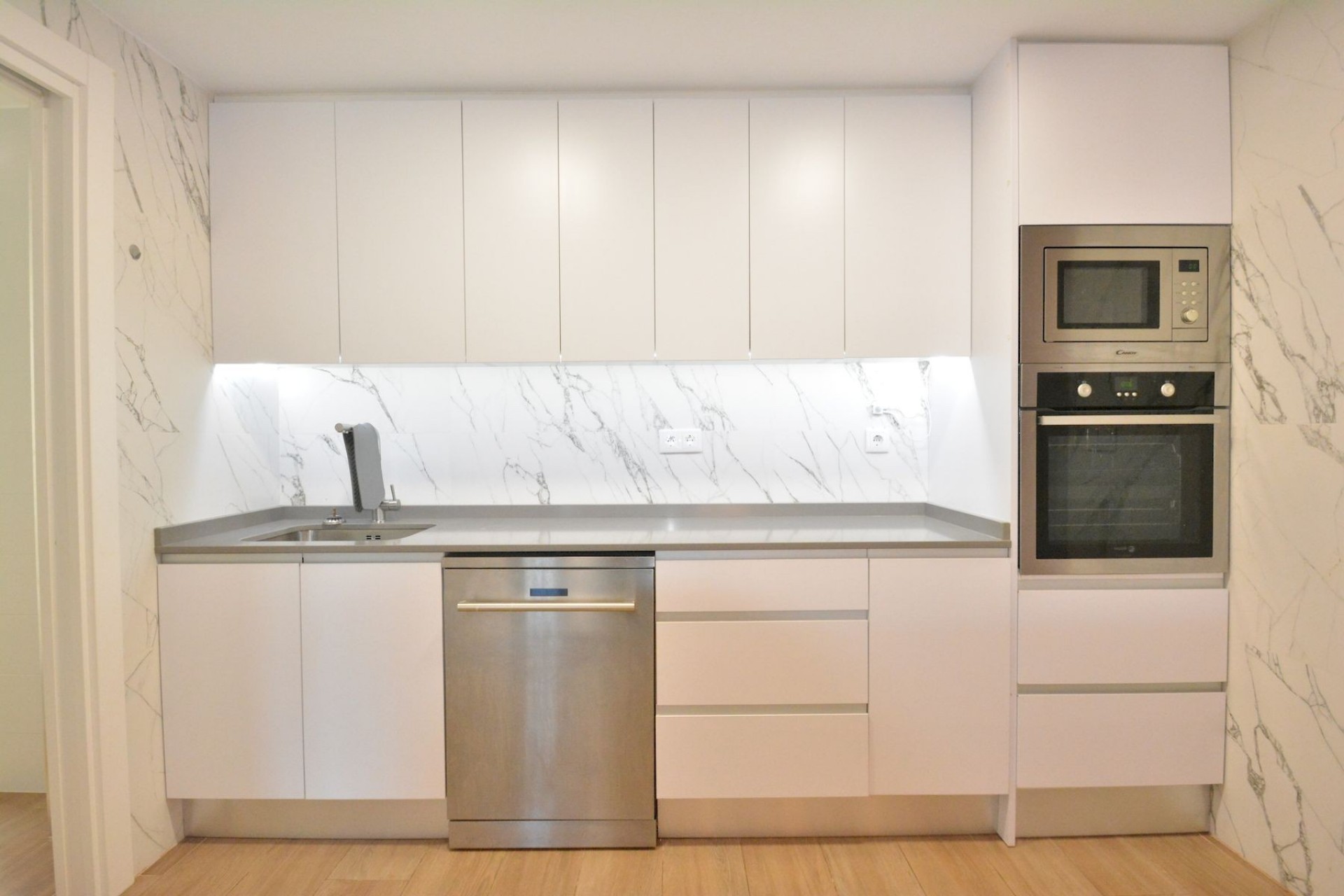 Återförsäljning - Apartment -
Guardamar del Segura - Costa Blanca