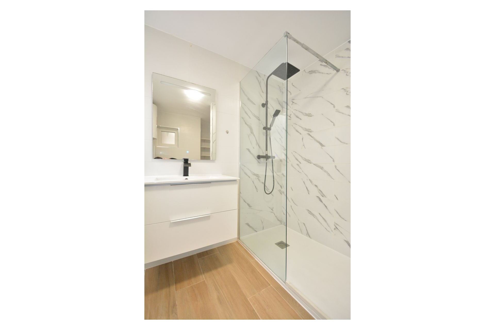 Återförsäljning - Apartment -
Guardamar del Segura - Costa Blanca