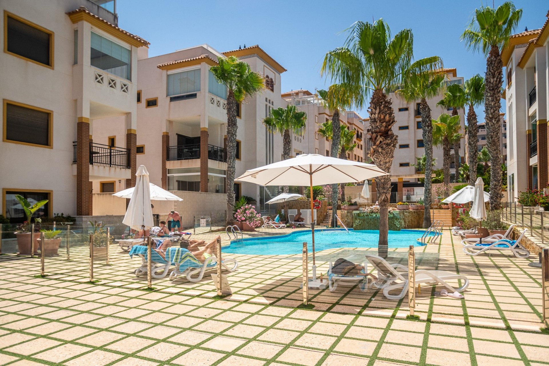 Återförsäljning - Apartment -
Guardamar del Segura - Costa Blanca