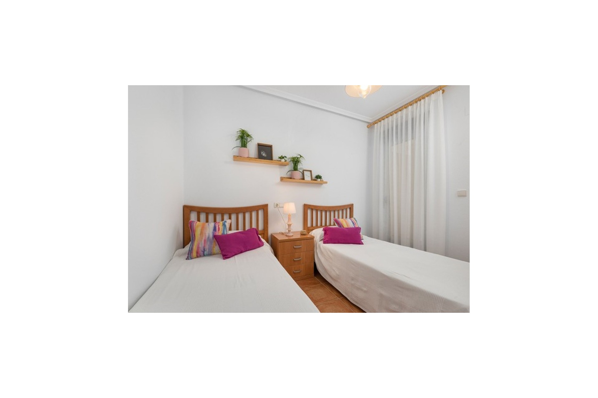 Återförsäljning - Apartment -
Guardamar del Segura - Costa Blanca