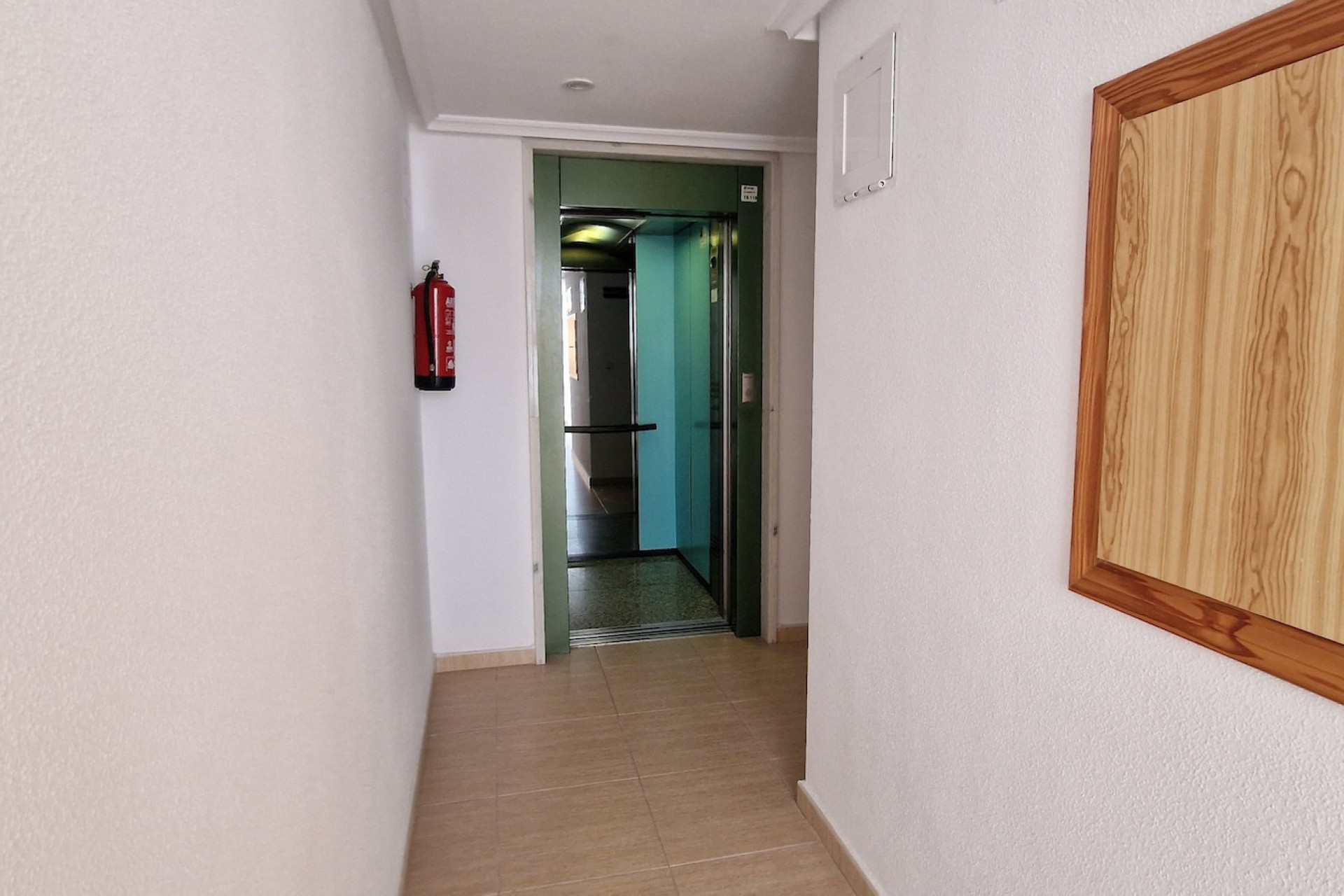 Återförsäljning - Apartment -
Guardamar del Segura - Costa Blanca