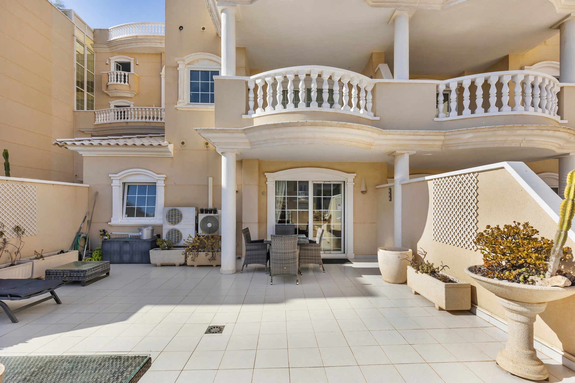 Återförsäljning - Apartment -
Guardamar del Segura - Costa Blanca