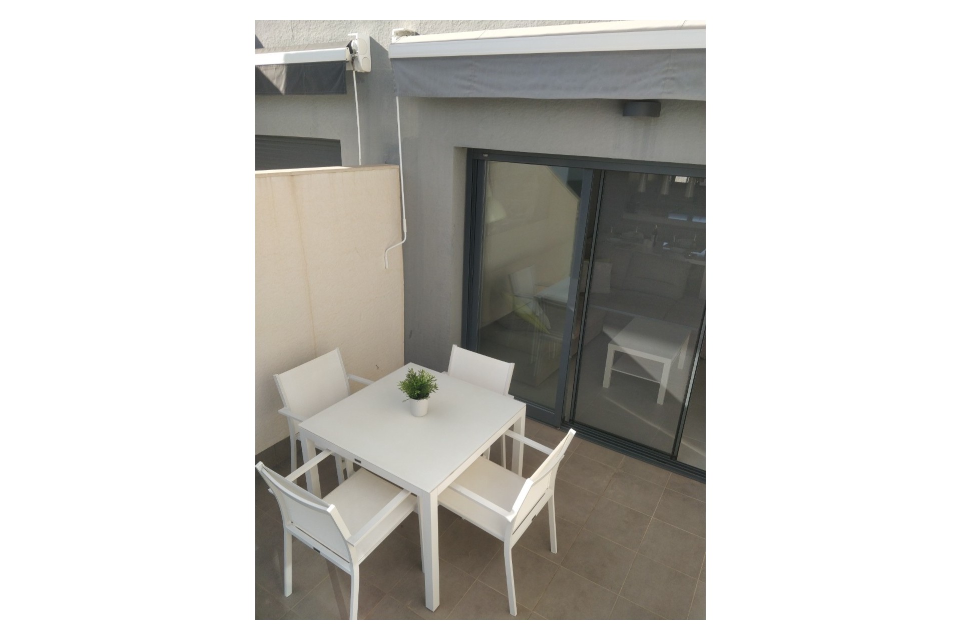 Återförsäljning - Apartment -
Guardamar del Segura - Costa Blanca