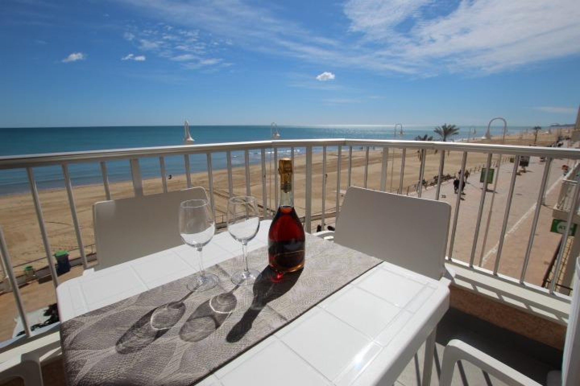 Återförsäljning - Apartment -
Guardamar del Segura - Guardamar Playa