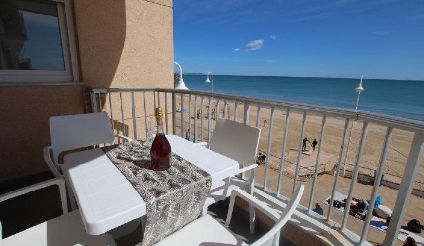 Återförsäljning - Apartment -
Guardamar del Segura - Guardamar Playa