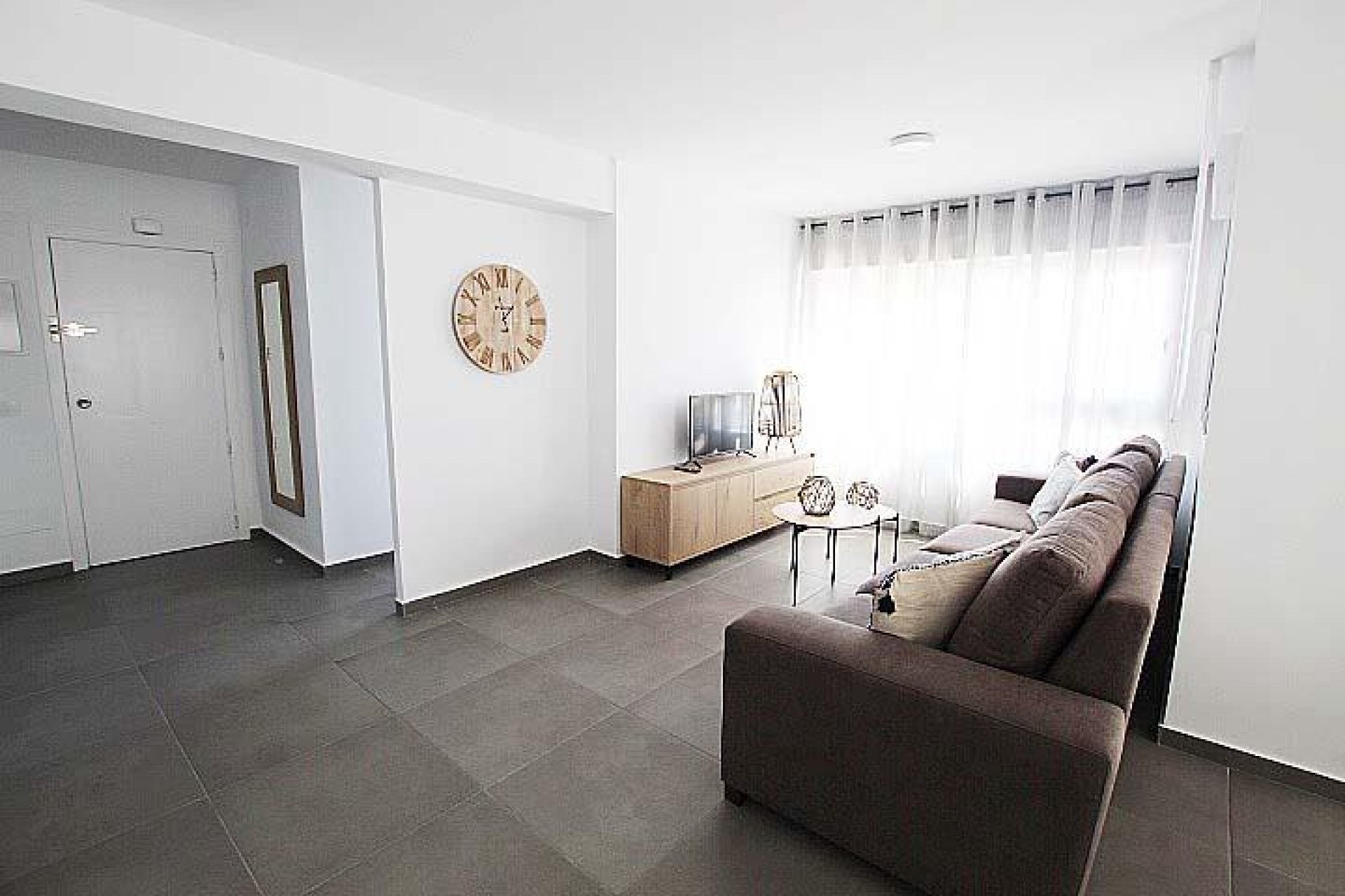 Återförsäljning - Apartment -
Guardamar del Segura - Guardamar Playa