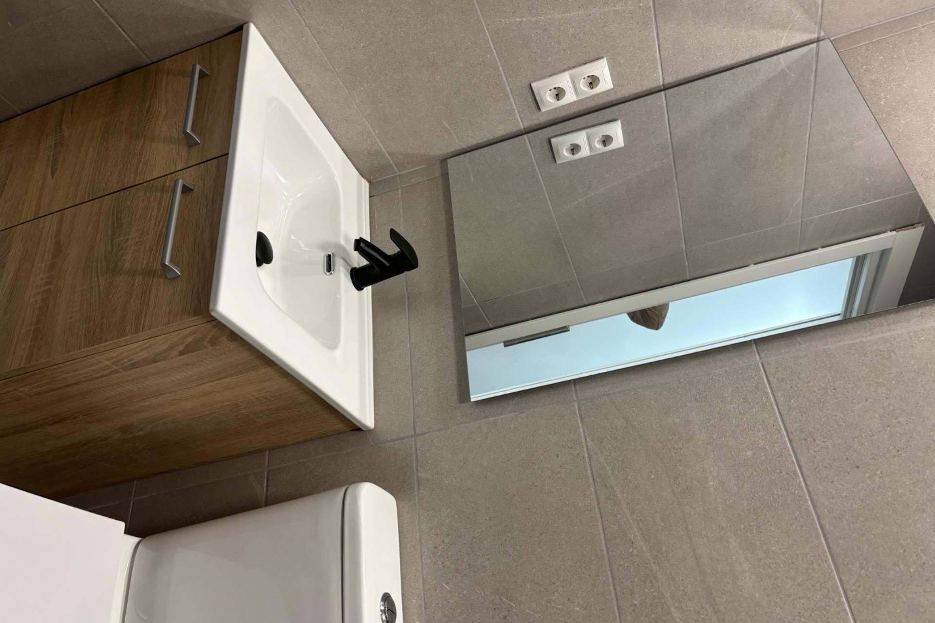 Återförsäljning - Apartment -
Guardamar del Segura - Pinomar