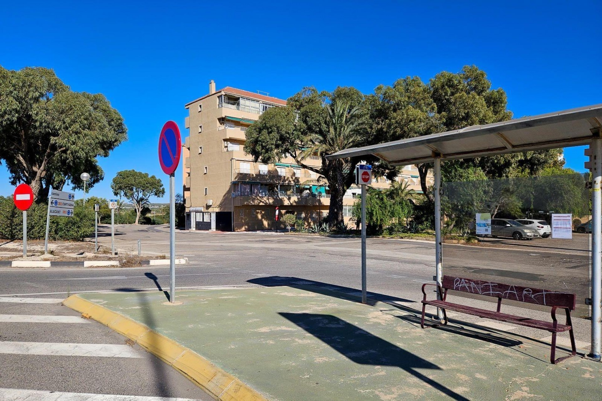 Återförsäljning - Apartment -
Guardamar del Segura - Pinomar