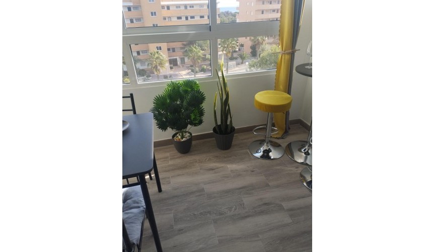 Återförsäljning - Apartment -
Guardamar del Segura - Pinomar